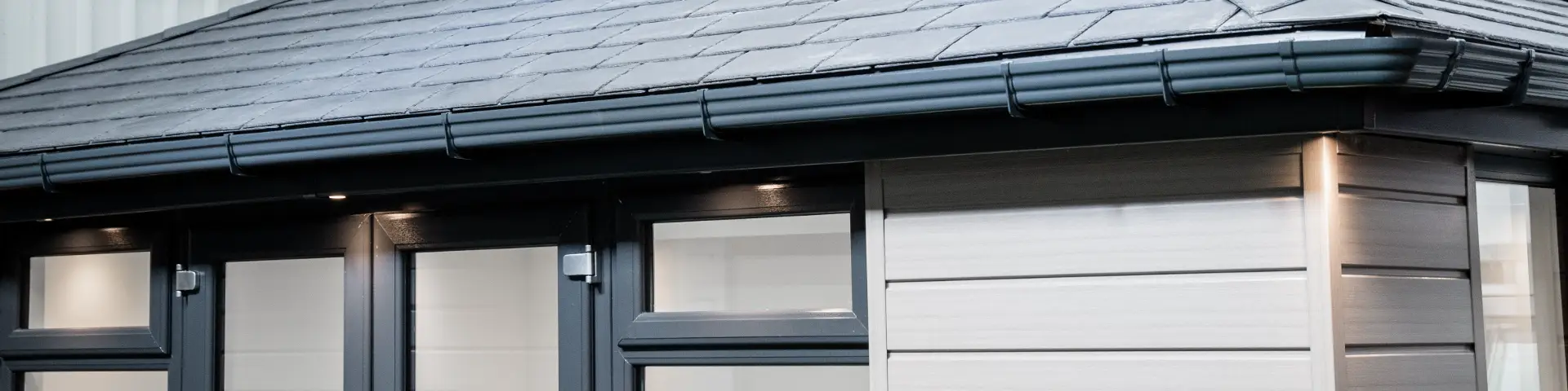 cheapest-way-to-build-a-conservatory-min Conservatory Gutter Close-up